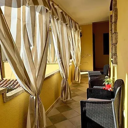 Bed & Breakfast Palmas Anna's Is Procilis Palmas Arborea