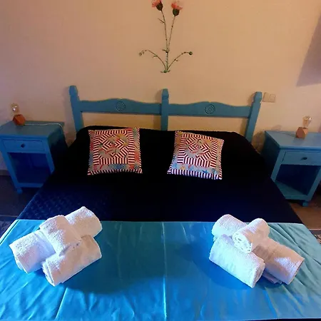 Bed & Breakfast Palmas Anna's Is Procilis